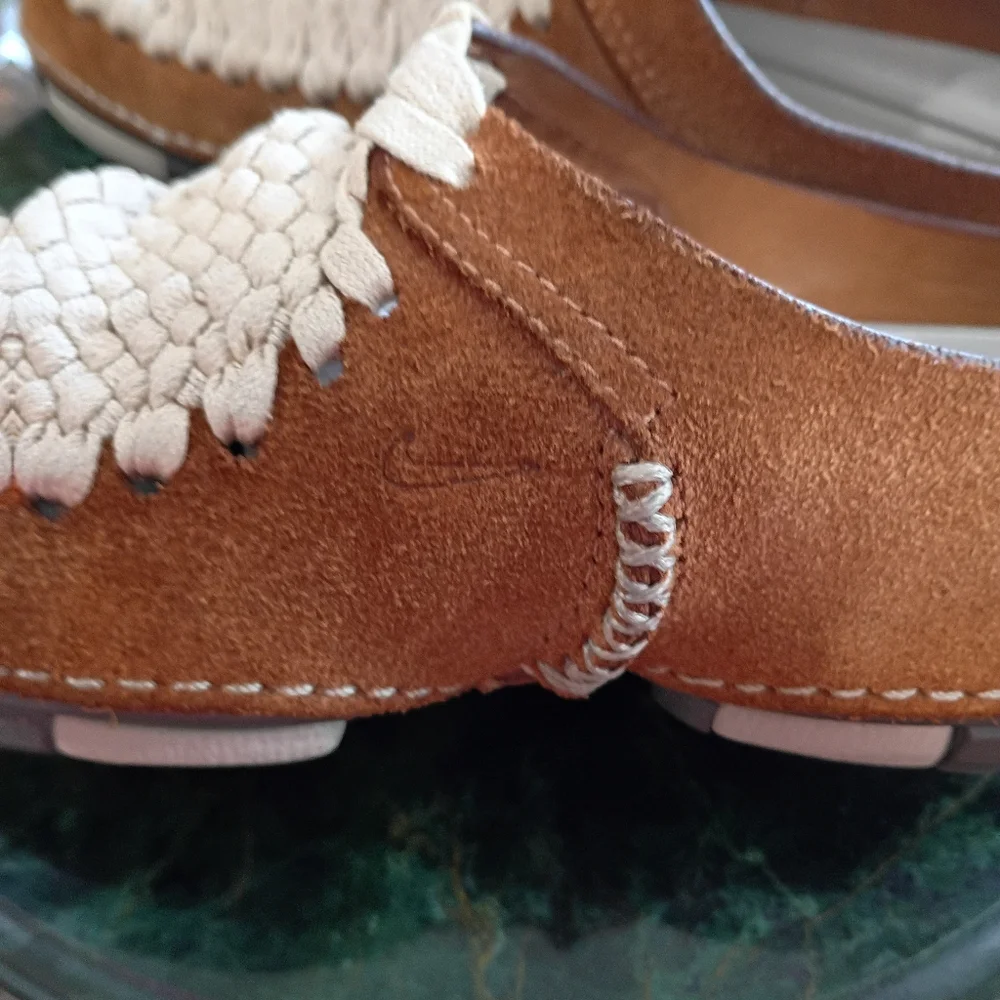 Nike Considered Mule Size 9